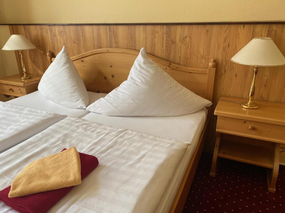 Hotel Garni Am Dippeplatz Quedlinbourg Extérieur photo