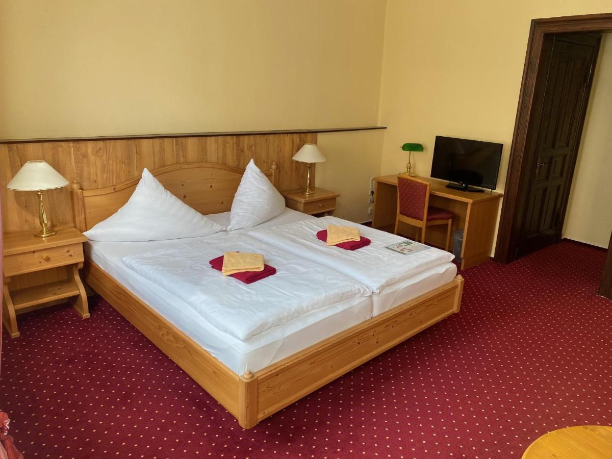 Hotel Garni Am Dippeplatz Quedlinbourg Extérieur photo